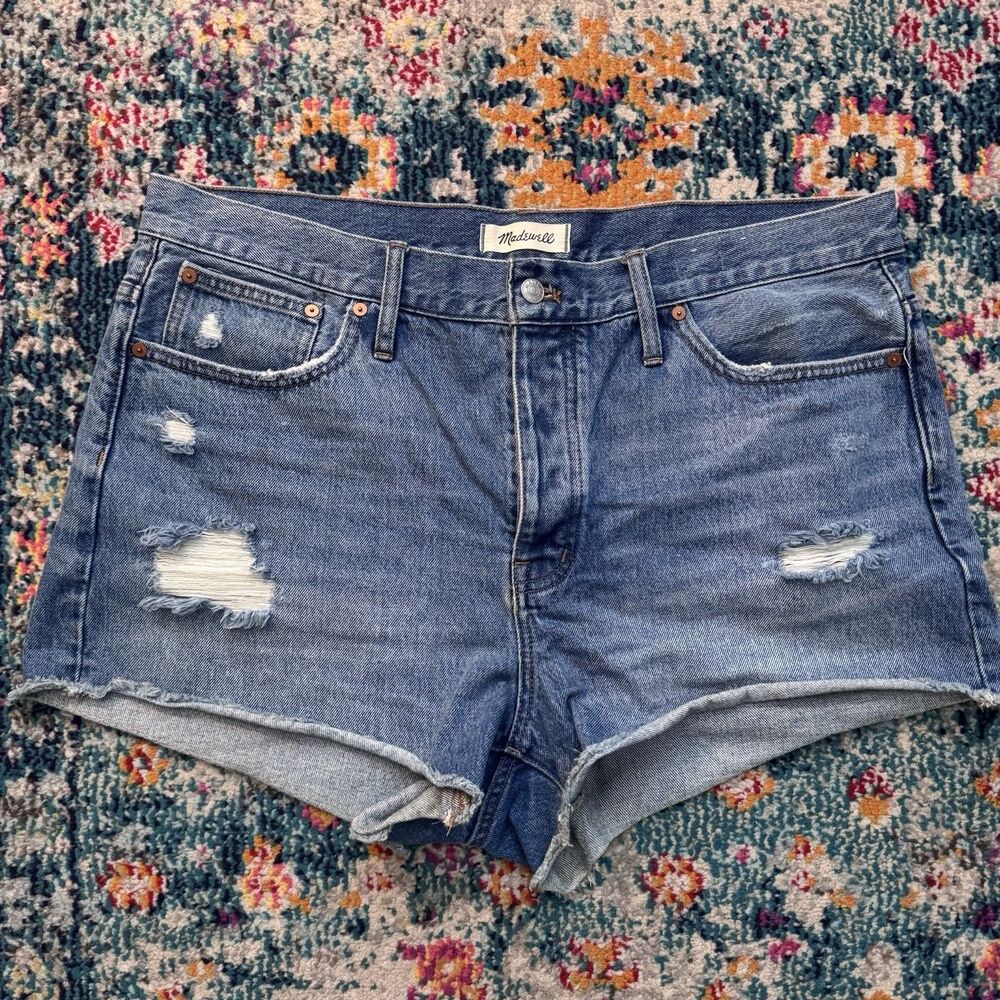 Madewell Relaxed‎ Denim Shorts Button Fly Distressed Women's Size 32